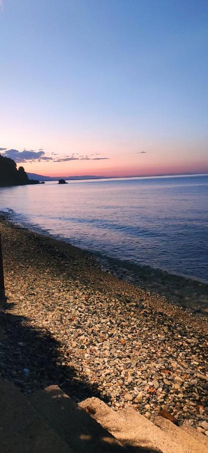 Βίλα Κατερίνα - Villa Katerina Kókkinon Nerón エクステリア 写真
