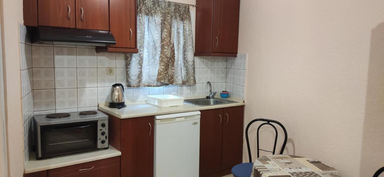 Βίλα Κατερίνα - Villa Katerina Kókkinon Nerón エクステリア 写真